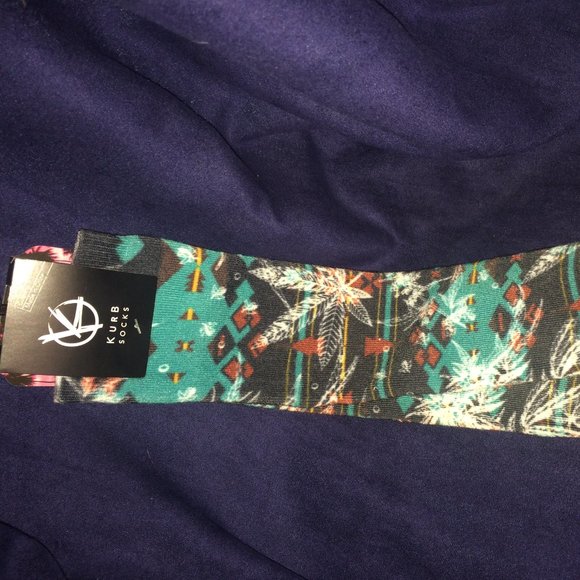 KurB Accessories - KurB Bud Leaf Aztec Thick Cozy Socks